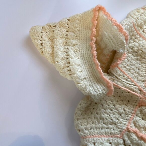 VTG newborn handmade crocheted baby snuggle bag with hood Midcentury - Picture 2 of 5